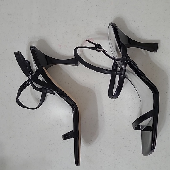 Marc Fisher PADRE Black Croc Embossed Strappy Heeled Sandals size 7.5 - Picture 3 of 10